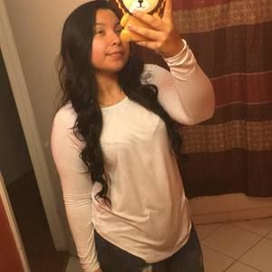 Meet your Posher, Yasmina